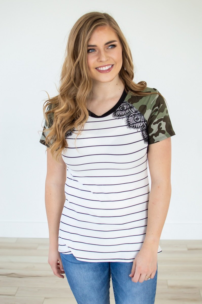 Little Bit of Lace Tee | Camo Detail