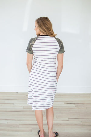 Little Bit of Lace Dress | Camo