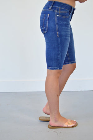 Brandi Bermudas | Non- Distressed