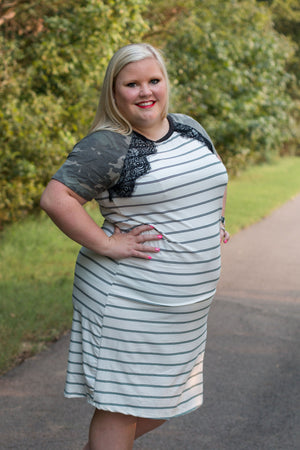 Little Bit of Lace Dress | Camo